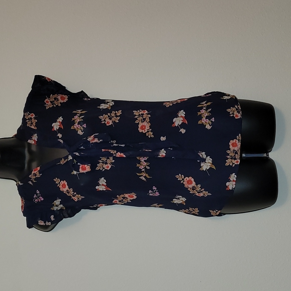 Tie Collar Sheer floral blouse